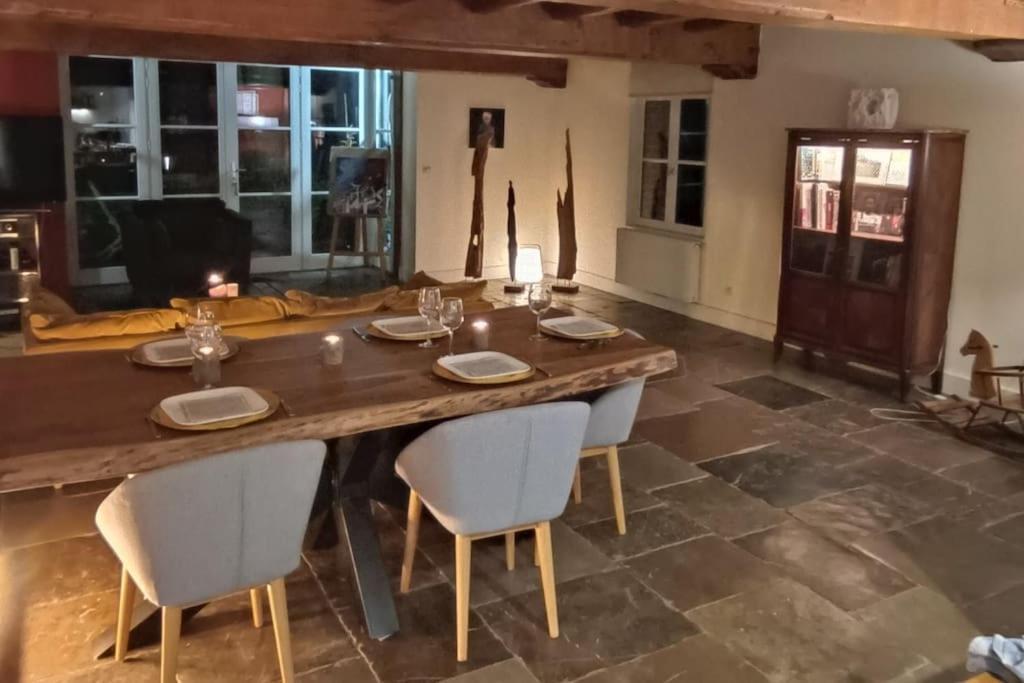 Ferme De Caractere Avec Piscine Et Cheminee Villa Sainghin-en-Melantois Bagian luar foto