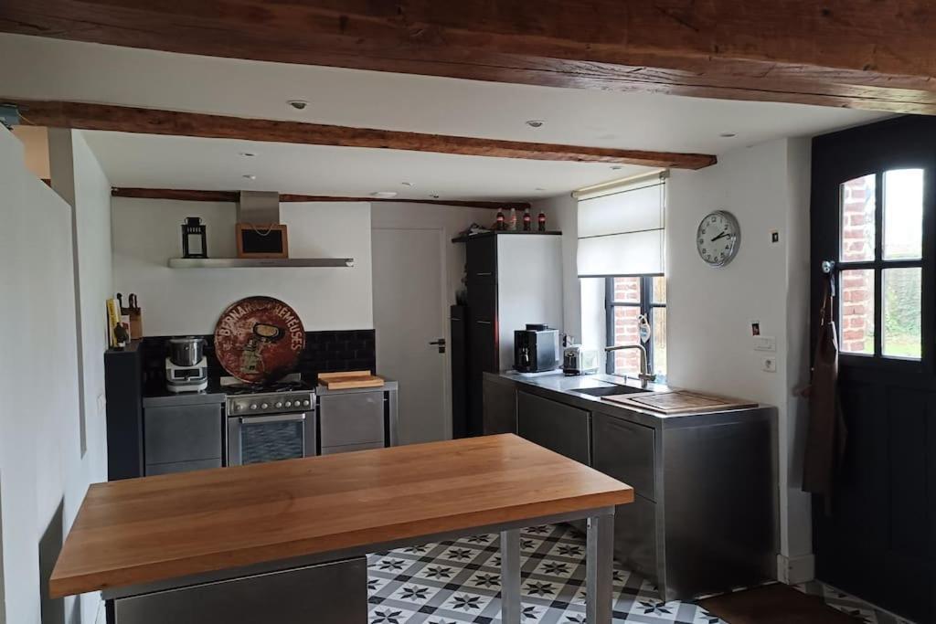 Ferme De Caractere Avec Piscine Et Cheminee Villa Sainghin-en-Melantois Bagian luar foto
